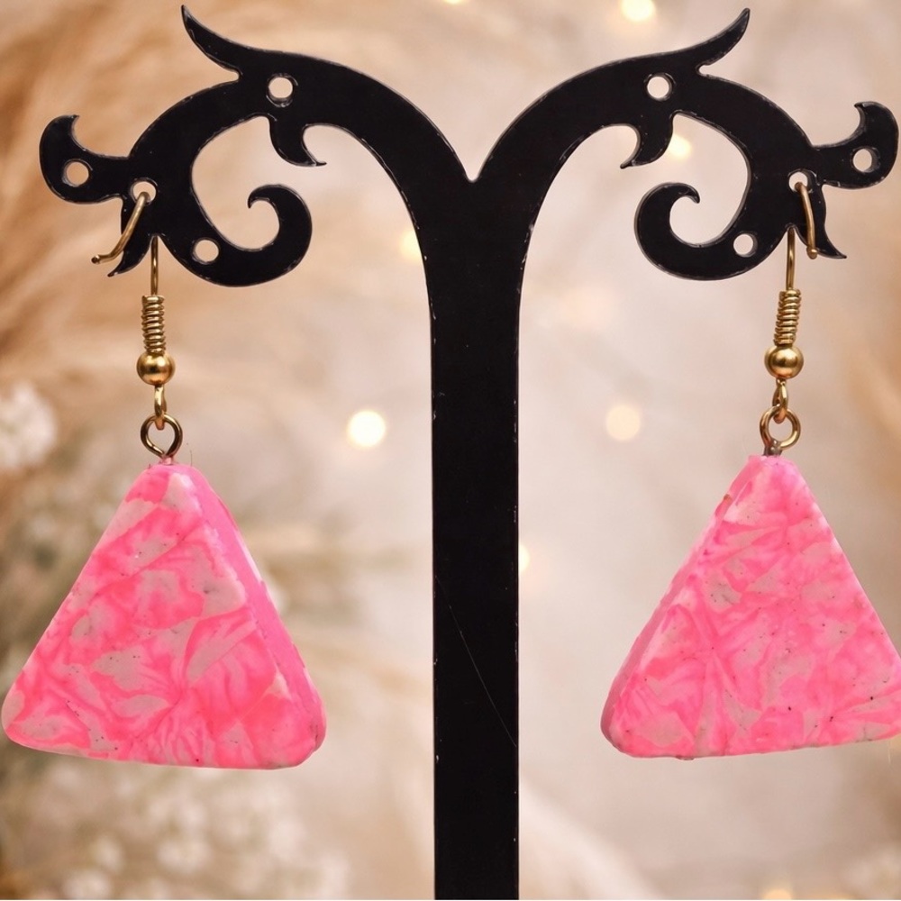 Pink Swirl Power Set – Handmade Polymer Clay Bracelet & Earrings - Picture 8 of 11